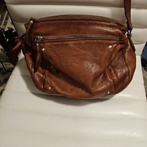 Leather shoulder bag